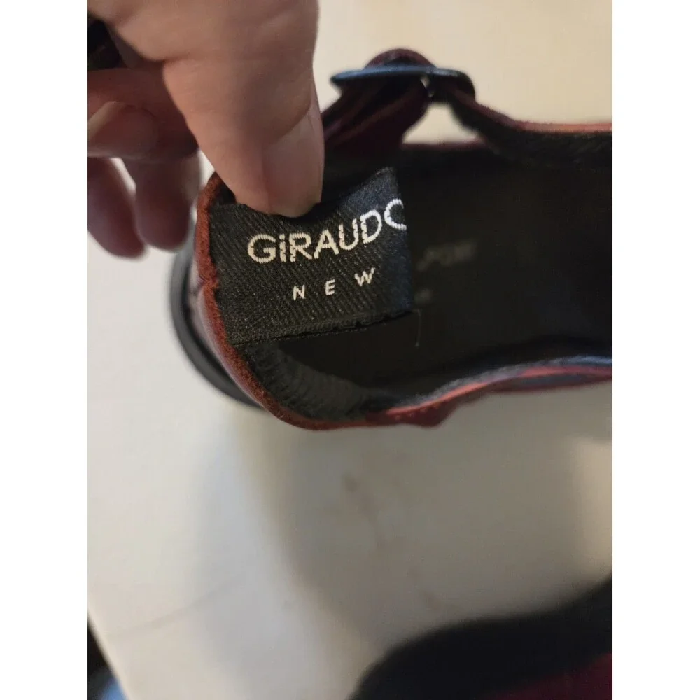 Giraudon Sport New York Womens 39.5 Red Leather Closed Toe Fisherman Sandals...